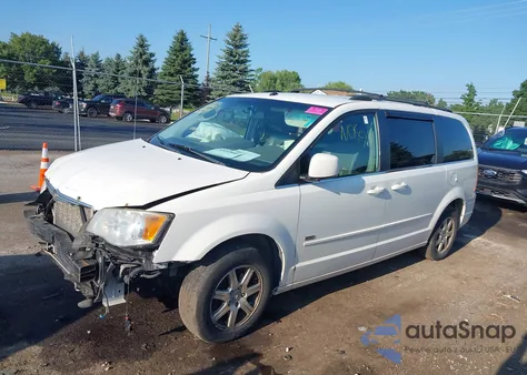 2008 Chrysler Town & Country Touring из США, поврежденный, VIN 2A8HR54P98R711381